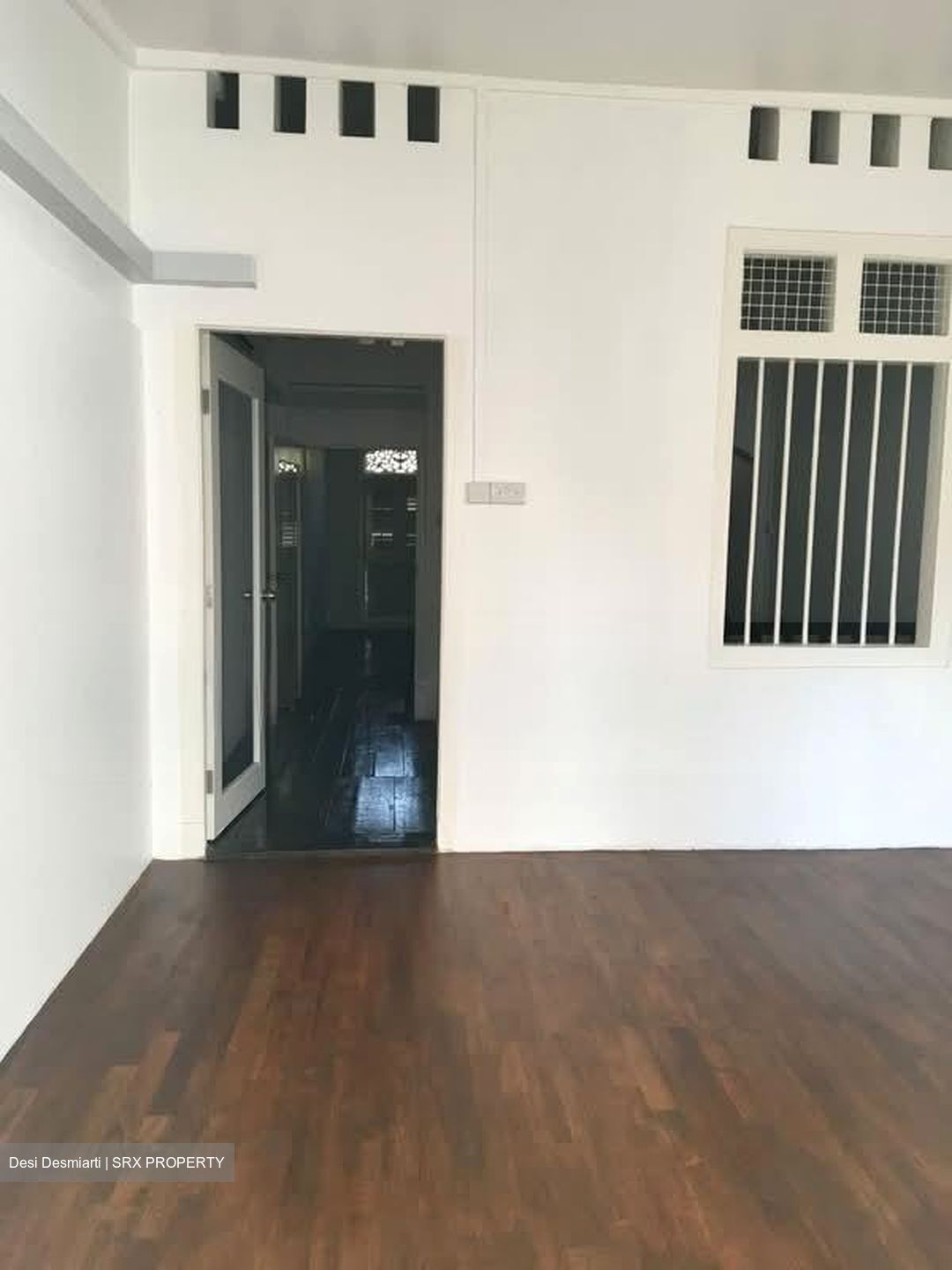 North Bridge Road (D7), Office #595193621